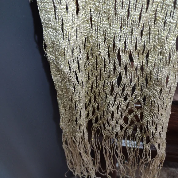 Vintage Metallic Gold Scarf - Picture 4 of 9